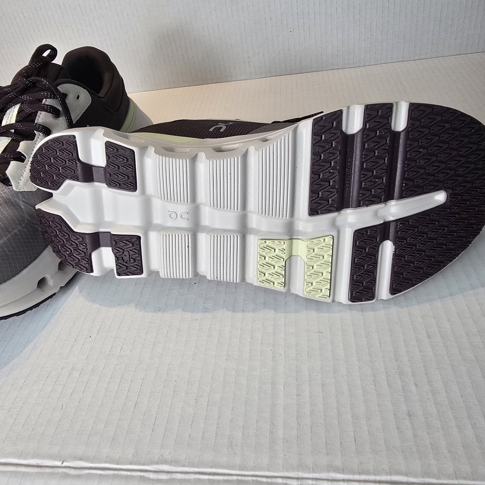 Oc On Cloud Running Brown and Tan Sneakers - Picture 4 of 6